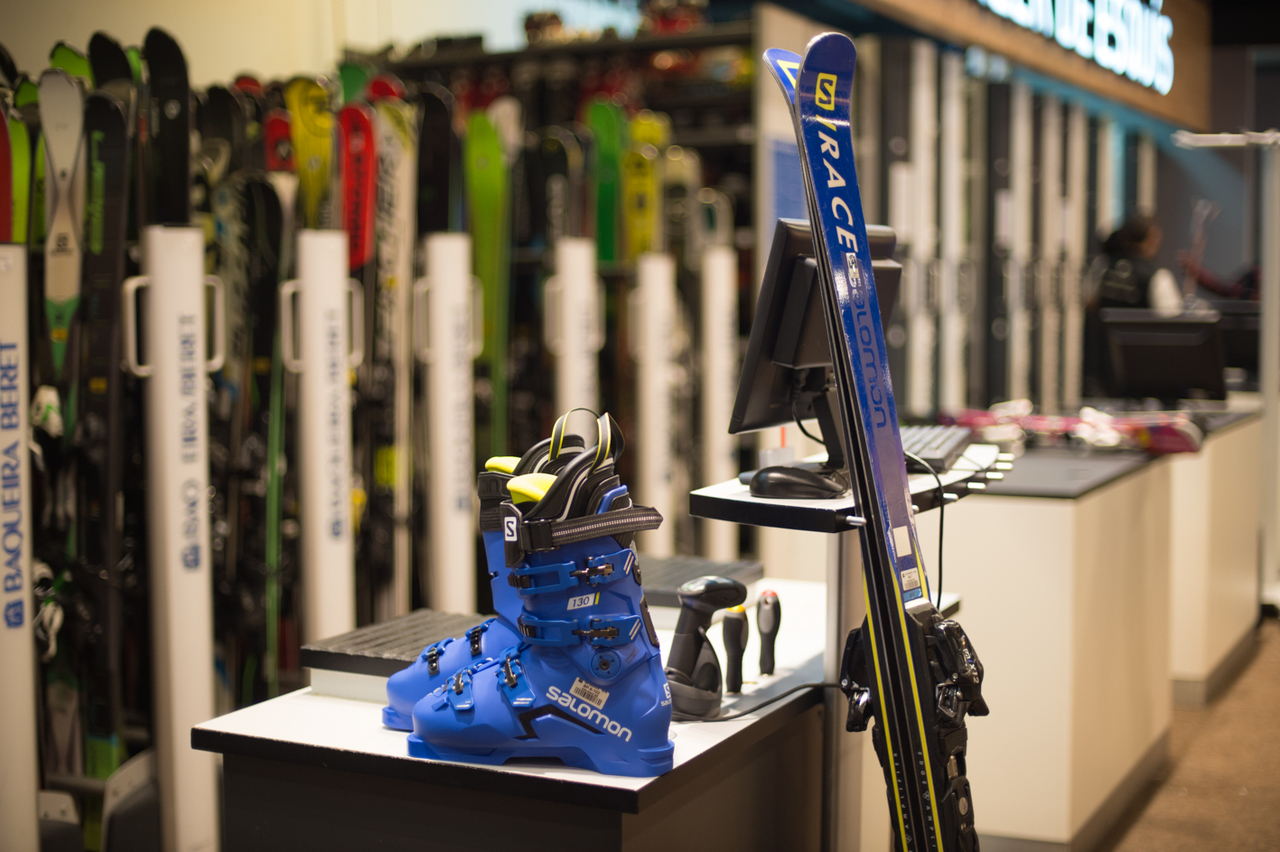 Disfruta de la comodidad de Ski Service Baqueira Store en Baqueira Beret
